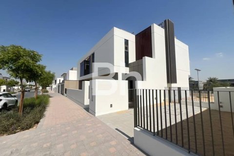 Villa à Al Furjan, Dubai, 4 chambres, 618 m², № 57685 - photo 1