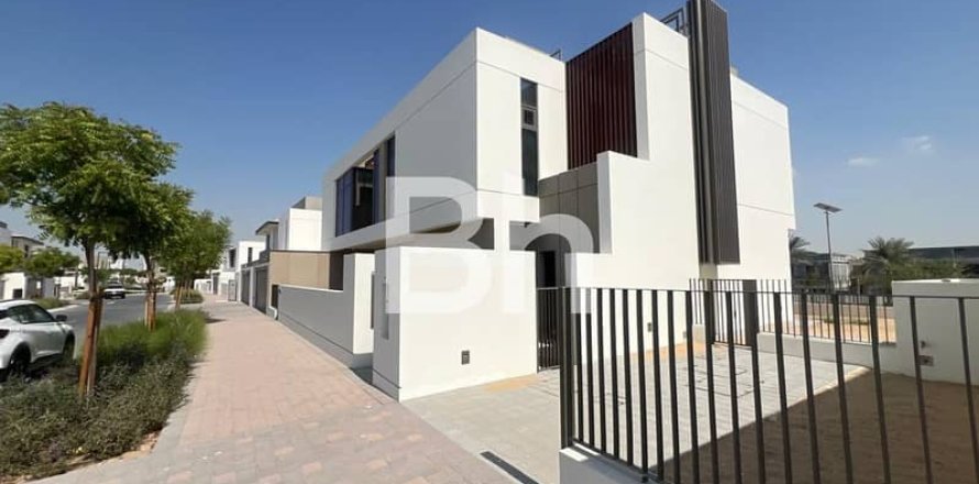 Villa à Al Furjan, Dubai, 4 chambres, 618 m², № 57685