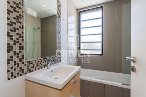 Townhouse in Dubai 3 bedrooms, 184.69 sq.m. № 127130 - photo 14