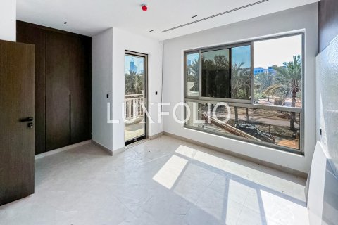 Townhouse in Jumeirah Village Circle, Dubai 4 bedrooms, 285 sq.m. № 45759 - photo 1