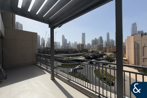 Apartment in BURJ VIEWS in Downtown Dubai (Downtown Burj Dubai), Dubai 1 bedroom, 105 sq.m. № 99160 - photo 3