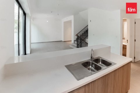 Apartment in Dubai Hills Estate, Dubai 3 bedrooms, 244.2 sq.m. № 70649 - photo 4