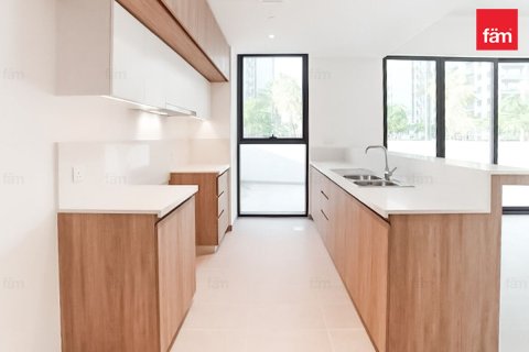 Apartment in Dubai Hills Estate, Dubai 3 bedrooms, 244.2 sq.m. № 70649 - photo 3