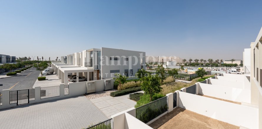 Townhouse in Al Manara, Jumeirah Village Triangle, Dubai 3 bedrooms, 176.9 sq.m. № 16717