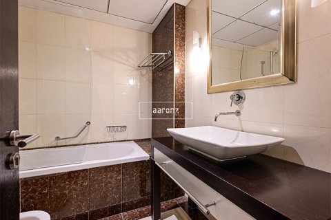 Appartement à Jumeirah Lake Towers, Dubai, 1 chambre, 94 m², № 16722 - photo 12