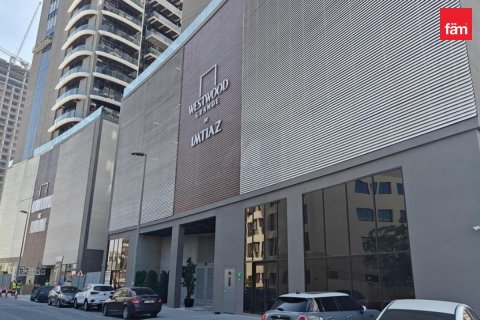 Tienda en Dubai, 124 m², № 17105 - foto 1