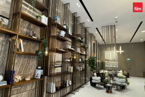Tienda en Dubai, 124 m², № 17105 - foto 8