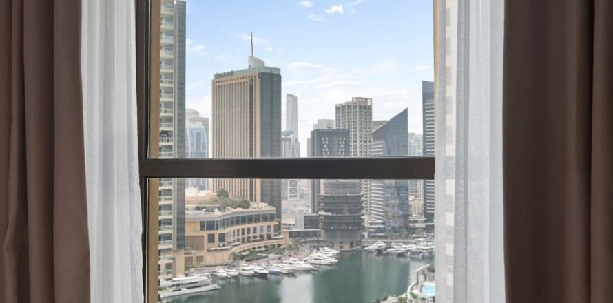 Appartement à Dubai, 2 chambres, 131.8 m², № 97741