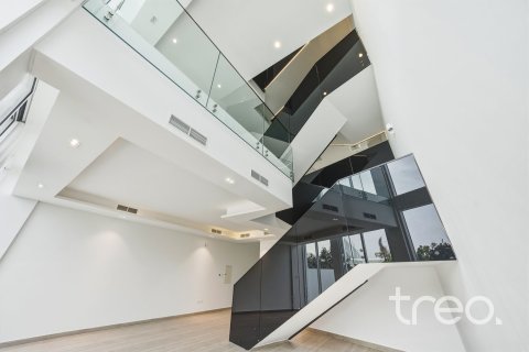 Villa in Al Barari, Dubai 4 bedrooms, 458.94 sq.m. № 119681 - photo 5