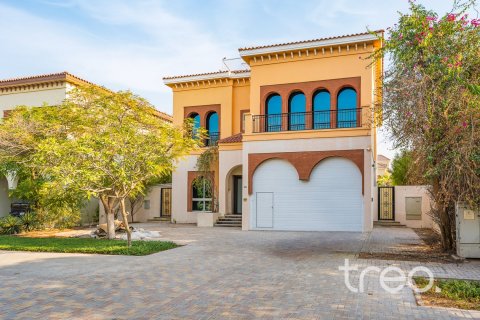 Villa en The Villa, Dubai, 6 dormitorios, 387.96 m², № 119686