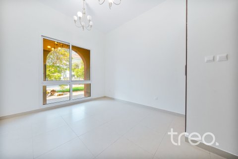 Villa en The Villa, Dubai, 6 dormitorios, 387.96 m², № 119686 - foto 21