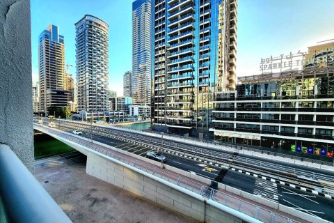 Apartment in Dubai Marina, Dubai 2 bedrooms, 70.5 sq.m. № 46583 - photo 10