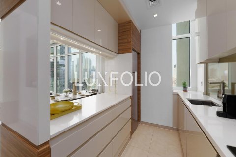 Apartment in Jumeirah Lake Towers, Dubai 2 bedrooms, 138 sq.m. № 45336 - photo 7