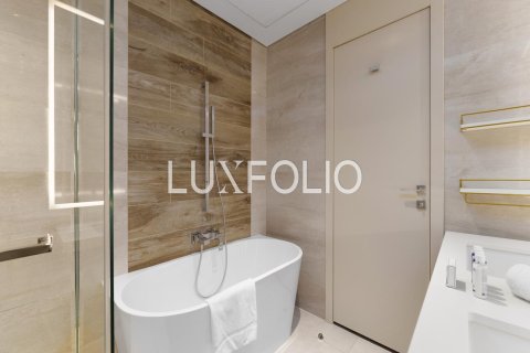 Apartment in Jumeirah Lake Towers, Dubai 2 bedrooms, 138 sq.m. № 45336 - photo 15