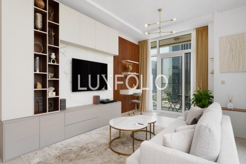 Apartment in Jumeirah Lake Towers, Dubai 2 bedrooms, 138 sq.m. № 45336 - photo 3