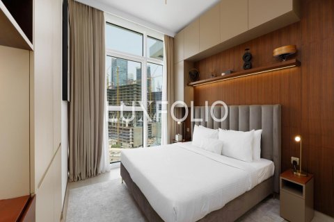 Apartment in Jumeirah Lake Towers, Dubai 2 bedrooms, 138 sq.m. № 45336 - photo 17