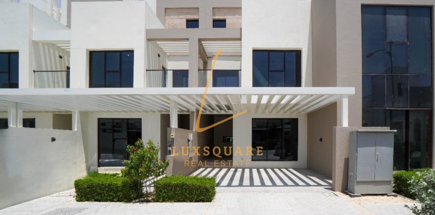 Townhouse in DAMAC Hills (Akoya by DAMAC), Dubai 4 bedrooms, 169 sq.m. № 69341