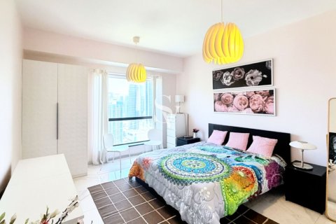 Apartamento en Rimal, Jumeirah Beach Residence, Dubai, 2 dormitorios, 131 m², № 113222 - foto 3
