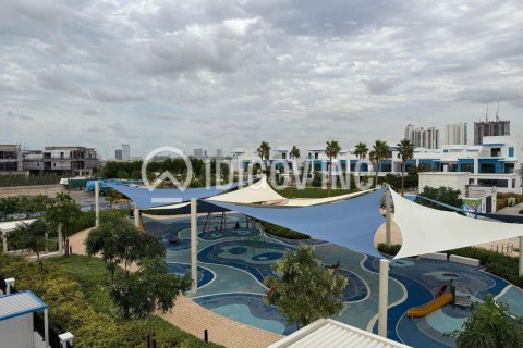 Townhouse in Damac Lagoons, Dubai 5 bedrooms, 144 sq.m. № 85325 - photo 4