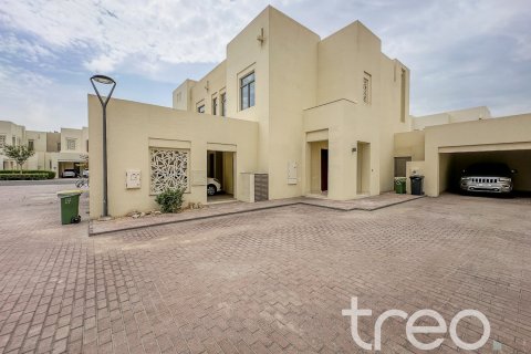 Villa in Mira Oasis, Reem, Dubai 3 bedrooms, 278.15 sq.m. № 120189 - photo 16