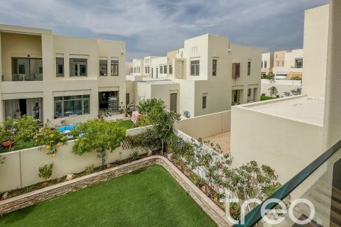 Villa in Mira Oasis, Reem, Dubai 3 bedrooms, 278.15 sq.m. № 120189 - photo 18