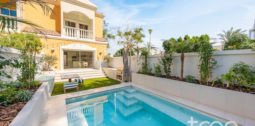 Maison de ville à Jumeirah Village Triangle, Dubai, 1 chambre, 151.99 m², № 120190