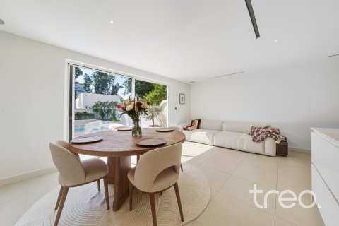 Maison de ville à Jumeirah Village Triangle, Dubai, 1 chambre, 151.99 m², № 120190 - photo 4
