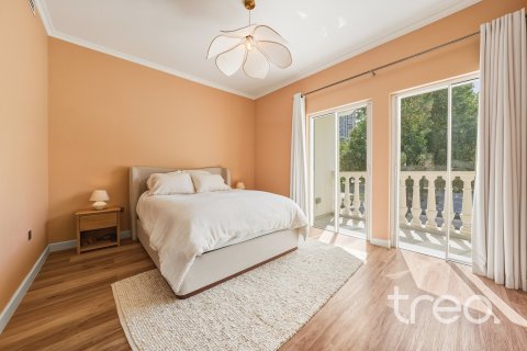 Maison de ville à Jumeirah Village Triangle, Dubai, 1 chambre, 151.99 m², № 120190 - photo 18
