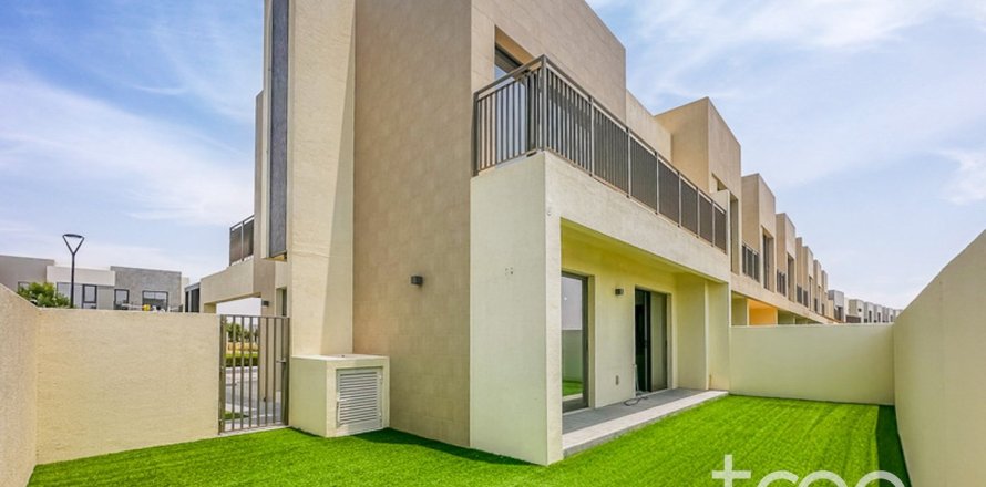 Townhouse in Dubai South (Dubai World Central), Dubai 4 bedrooms, 237.18 sq.m. № 120188