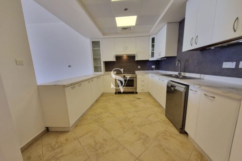 Apartamento en Motor City, Dubai, 3 dormitorios, 272 m², № 72458 - foto 2