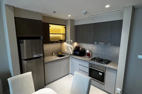 Снять в аренду квартиру в EMAAR Beachfront, Dubai Harbour, Дубай: 1 спальня, 82м², № 72459 - фото 12