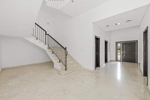 Villa à The Villa, Dubai, 5 chambres, 1199.19 m², № 130170 - photo 6