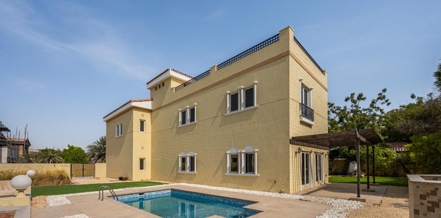 Villa à The Villa, Dubai, 5 chambres, 1199.19 m², № 130170