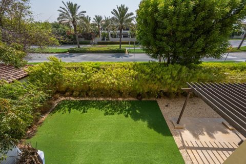 Villa à The Villa, Dubai, 5 chambres, 1199.19 m², № 130170 - photo 25