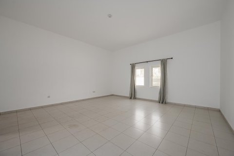 Villa à The Villa, Dubai, 5 chambres, 1199.19 m², № 130170 - photo 4