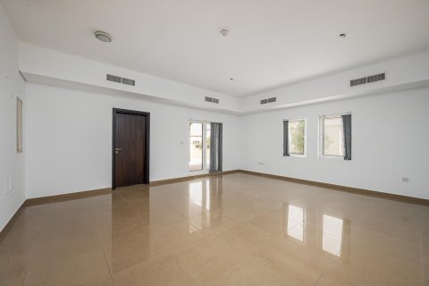Villa à The Villa, Dubai, 5 chambres, 1199.19 m², № 130170 - photo 5