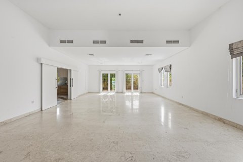 Villa à The Villa, Dubai, 5 chambres, 1199.19 m², № 130170 - photo 10