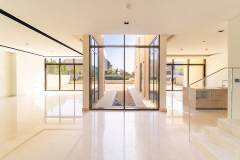 Adosado en Dubai, 4 dormitorios, 520 m², № 96841 - foto 2