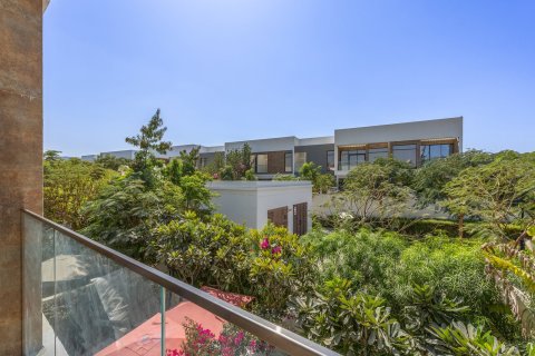 Купить виллу в Дубае: 4 спальни, 241м², № 96847 - фото 22