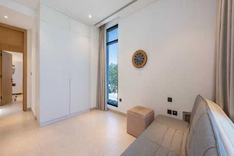 Купить виллу в Дубае: 4 спальни, 241м², № 96847 - фото 18