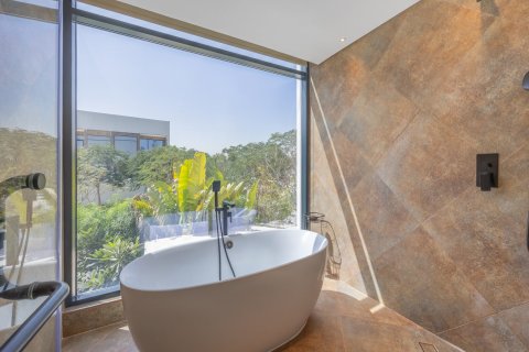 Купить виллу в Дубае: 4 спальни, 241м², № 96847 - фото 13