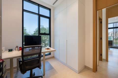 Купить виллу в Дубае: 4 спальни, 241м², № 96847 - фото 20