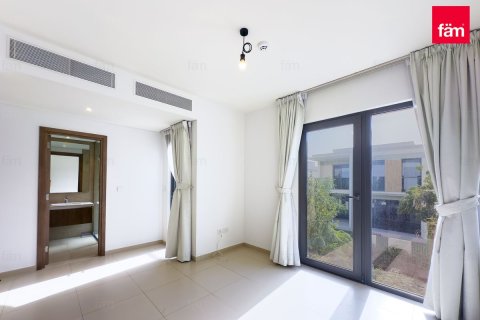 Villa in Tilal Al Ghaf, Dubai 3 bedrooms, 142.1 sq.m. № 94739 - photo 5