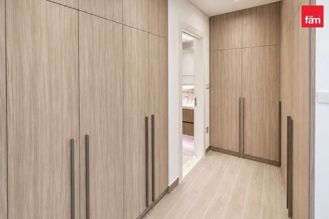 Apartment in Dubai 1 bedroom, 81 sq.m. № 124272 - photo 4
