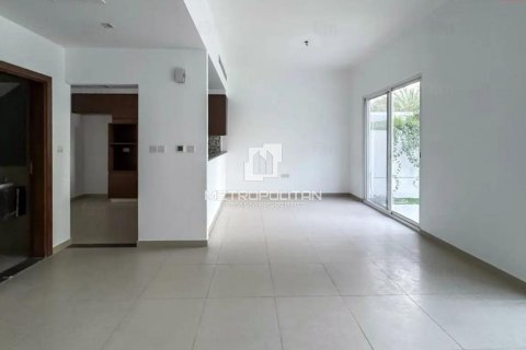 تاون هاوس في Arabella Townhouses, مُدُنْ, دبي 3 غرف نوم, 181 م² رقم 16007 - صورة 4