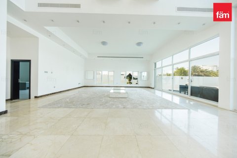 Villa en Al Barsha, Dubai, 5 dormitorios, 1114.8 m², № 117714 - foto 9