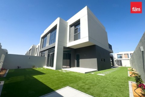 Вилла в Дубае, 3 спальни, 264.3м², № 117710