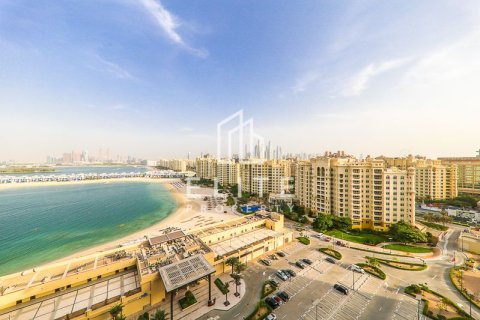 Apartamento en Tiara Residences, Palm Jumeirah, Dubai, 2 dormitorios, 159 m², № 121699 - foto 9