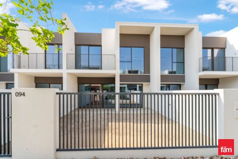 Villa à Dubai, 3 chambres, 173.9 m², № 67519 - photo 1