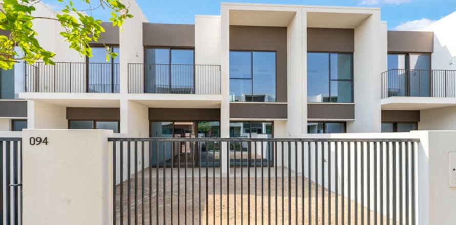 Villa en Dubai, 3 dormitorios, 173.9 m², № 67519